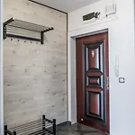 View With 2 Bedrooms And Free Garage شقة بلاغويفغراد