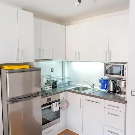 View With 2 Bedrooms And Free Garage Апартамент Благоевград