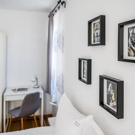 View With 2 Bedrooms And Free Garage Благоевград