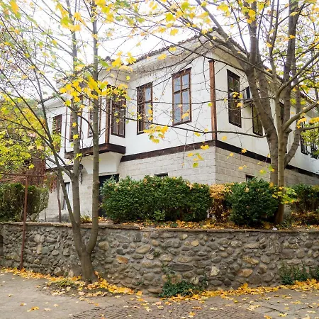 View With 2 Bedrooms And Free Garage Апартамент *